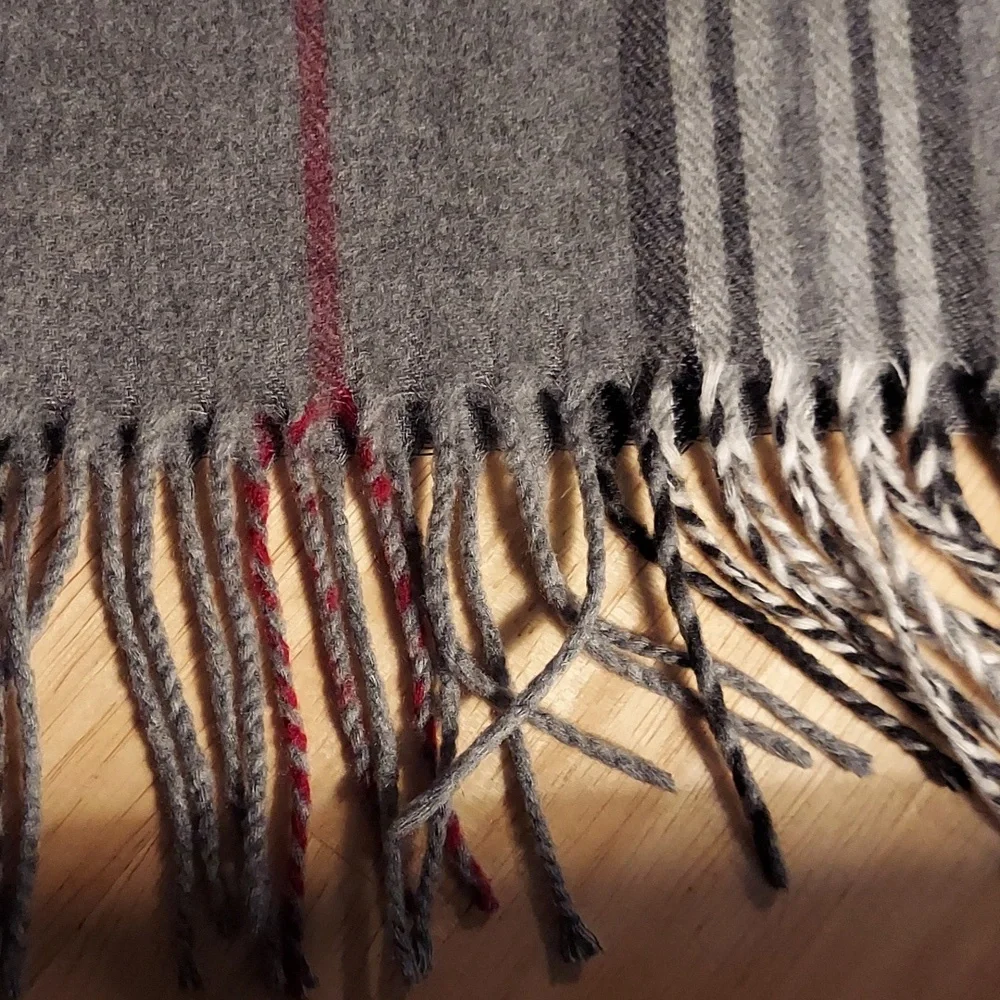 V. FRAAS‎ Cashmink Plaid Cold Weather Unisex Scarf